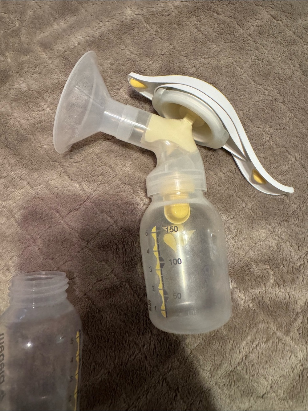 Manual Breast Pump Medela with stand